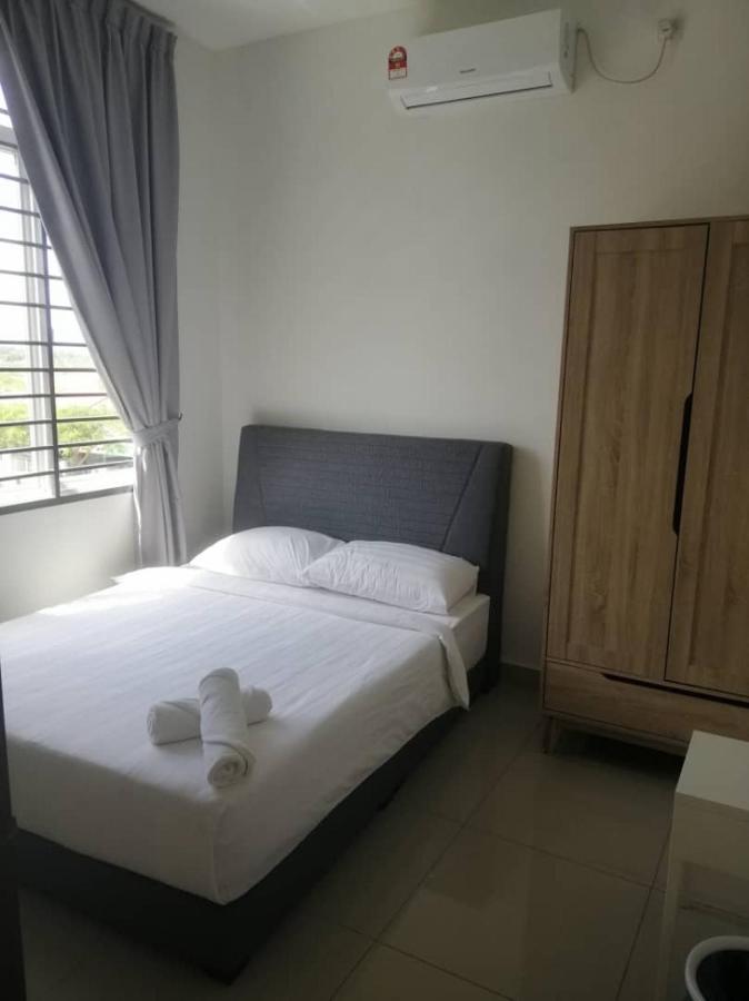 Johor Desaru Beach Bungalow Villas Kangkar Chemaran Esterno foto