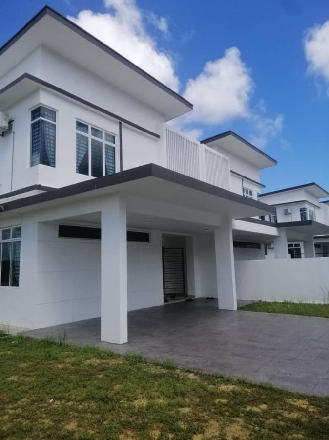 Johor Desaru Beach Bungalow Villas Kangkar Chemaran Esterno foto