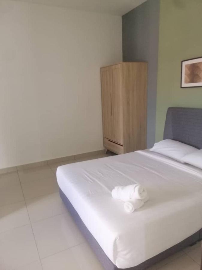 Johor Desaru Beach Bungalow Villas Kangkar Chemaran Esterno foto