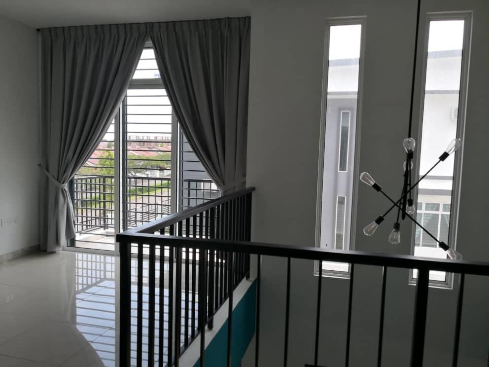 Johor Desaru Beach Bungalow Villas Kangkar Chemaran Esterno foto