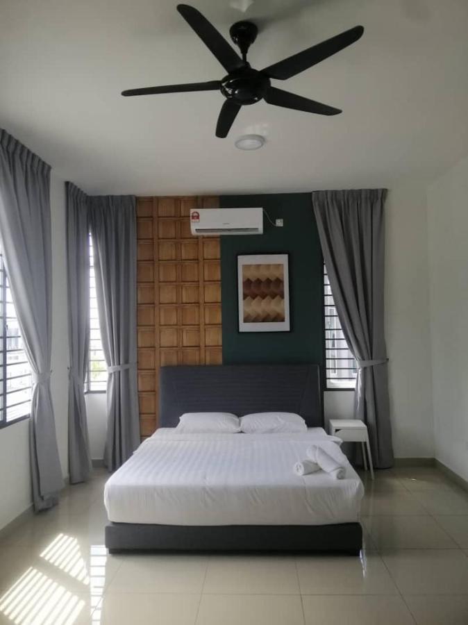 Johor Desaru Beach Bungalow Villas Kangkar Chemaran Esterno foto